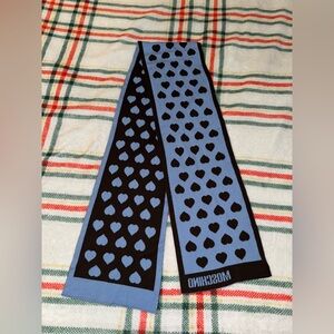 Moschino Wool Scarf 🧣